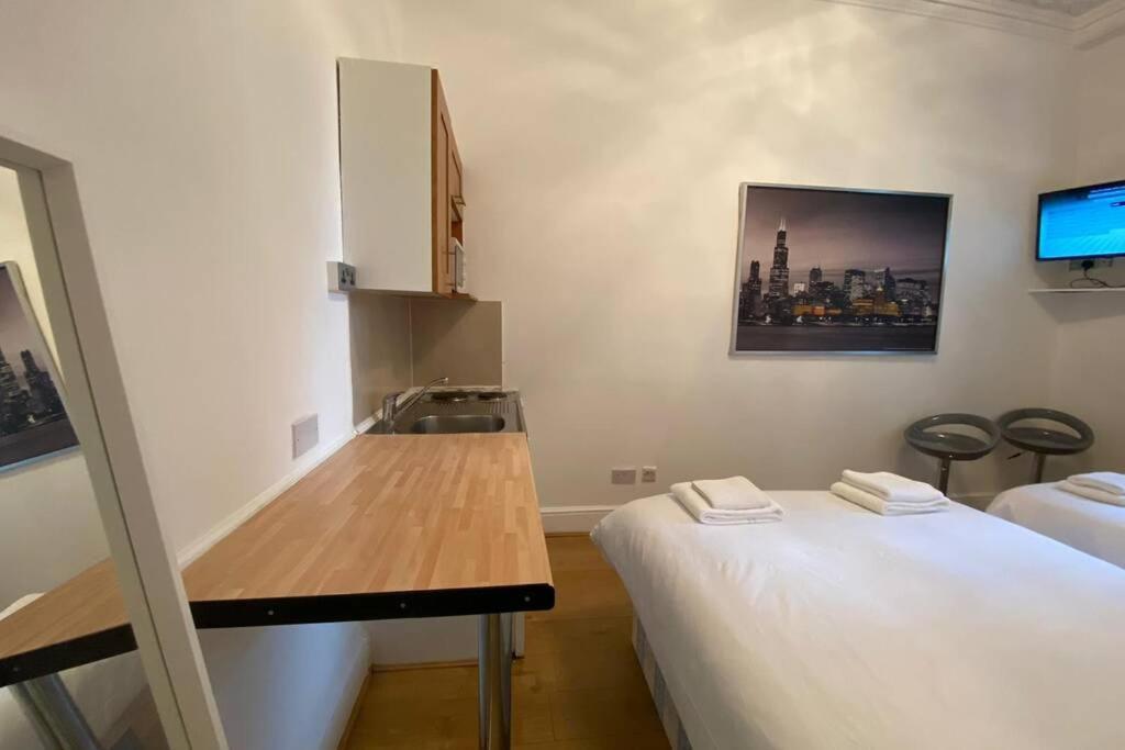 F6-Comfy Ground Flr Studio Fits 4- Near Paddington London Eksteriør billede