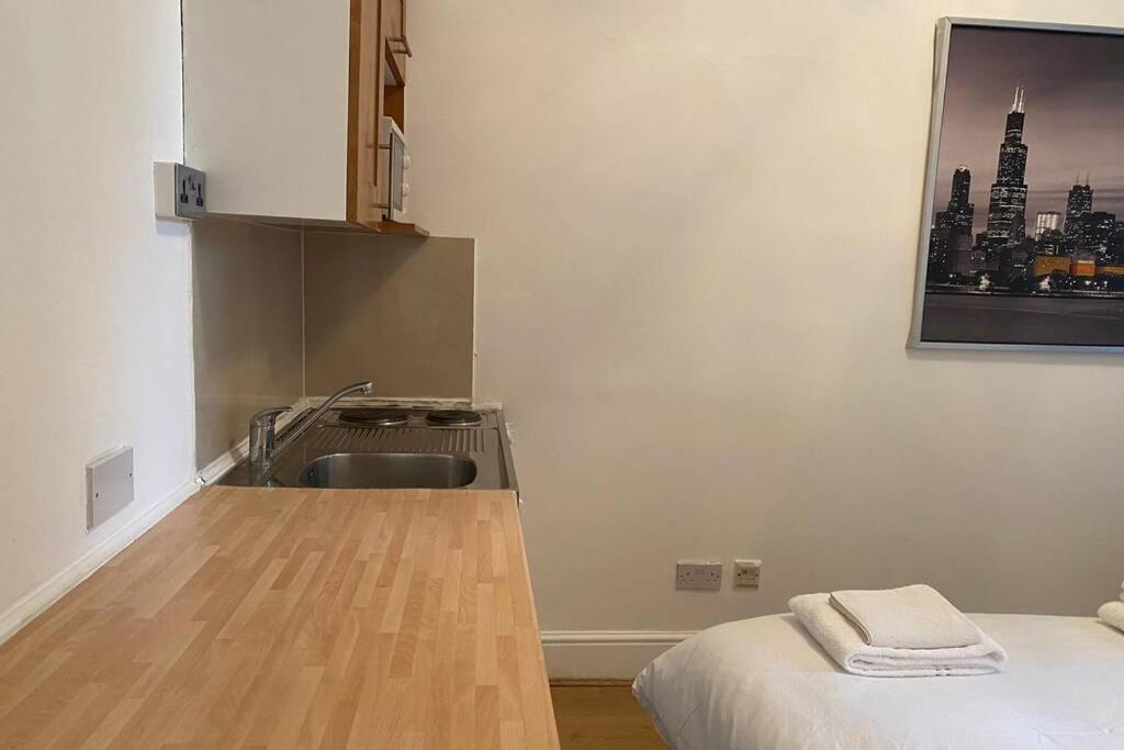 F6-Comfy Ground Flr Studio Fits 4- Near Paddington London Eksteriør billede